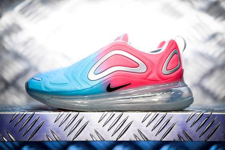 La Nike Air Max 720 au cœur d’un événement média en Chine La Nike Air Max 720 et ses colorways mis en lumière en Chine lors d'un événement média avant le Air Max Day