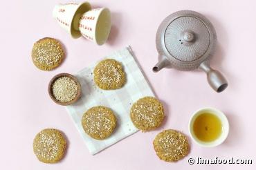 Biscuits bio au Shiro Miso et au sésame Biscuits bio au Shiro Miso et au sésame