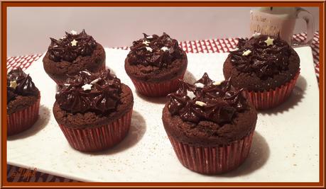 Cupcakes au chocolat et ganache choco-marron