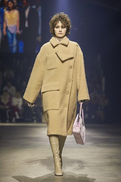 Tendance : la peau lainée s’invite dans votre dressing Tendance : la peau lainée s’invite dans votre dressing