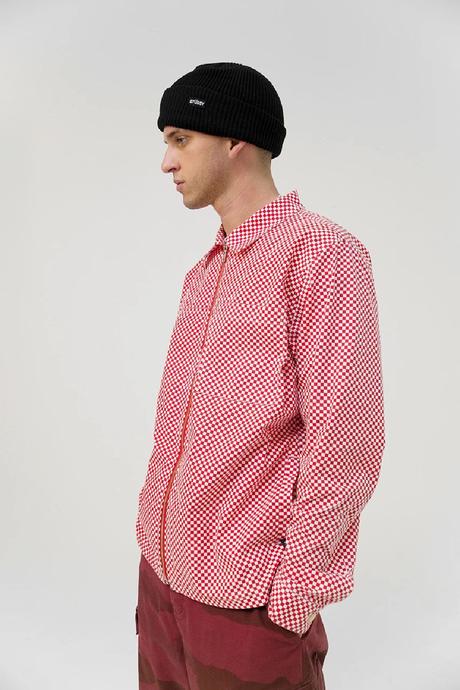 Le lookbook Stüssy SS19 donne envie d’être déjà en été