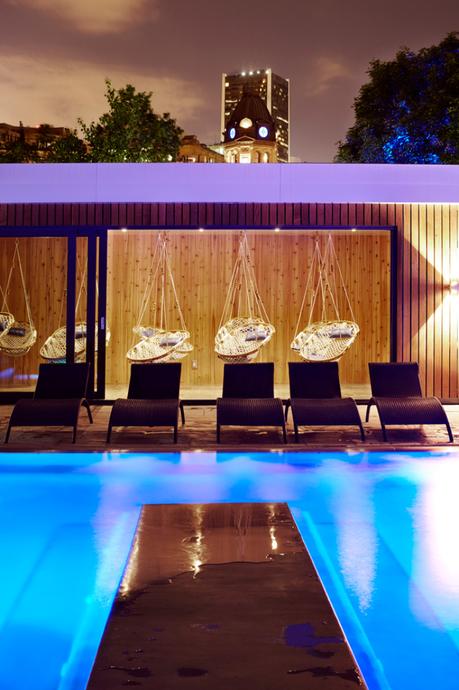 Bota Bota - Le coeur sur la main Bota Bota - Le coeur sur la main