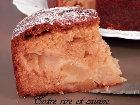 Bien plus qu'un gâteau au yaourt...avec des pommes caramélisées ! Bien plus qu'un gâteau au yaourt...avec des pommes caramélisées !