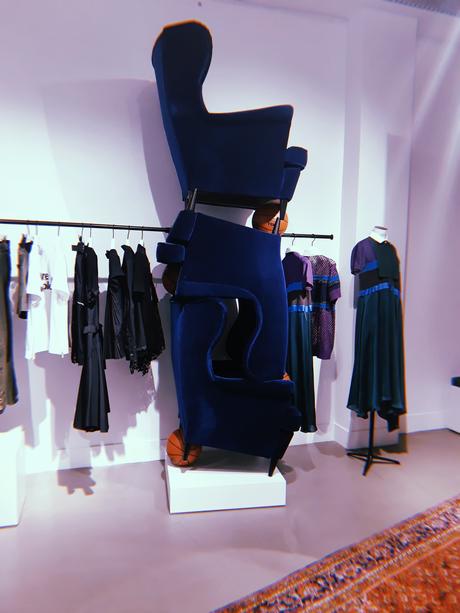Sacai ouvre un pop-up store à Paris Sacai ouvre un pop-up store à Paris