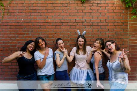 Séance photo à Paris enterrement de vie de jeune fille – Caroline – Shooting EVJF Séance photo à Paris enterrement de vie de jeune fille – Caroline – Shooting EVJF