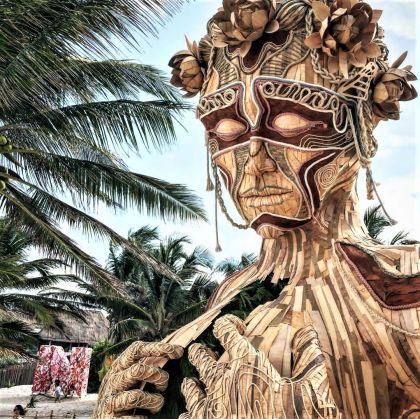 Sculptures monumentales de Daniel Popper Sculptures monumentales de Daniel Popper