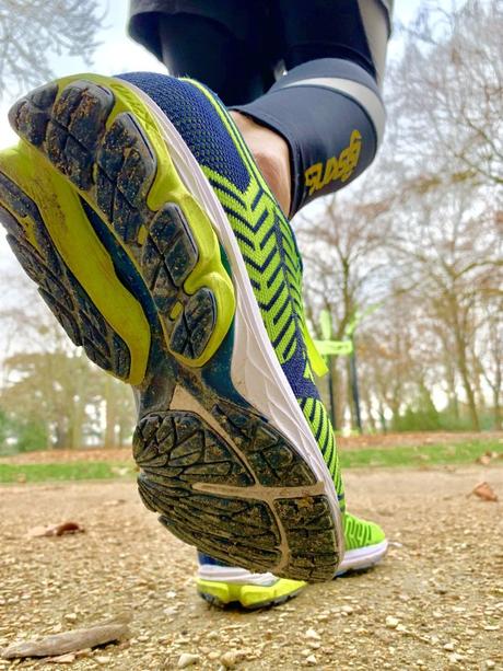 les chaussures running Wave Knit R2.