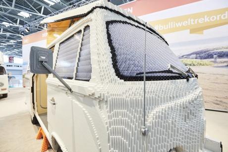 Un vrai Combi Volkswagen constitué de 40.000 briques LEGO