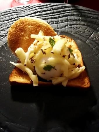 Oeuf bio mollet, tomme de brebis © Gourmets&co Oeuf bio mollet, tomme de brebis © Gourmets&co