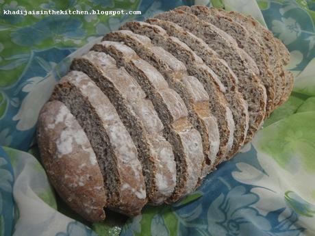 PAIN AUX GRAINES DE PAVOT ET DE LIN / POPPY AND FLAX SEEDS BREAD / PAN CON SEMILLAS DE AMAPOLA Y DE LINO / خبز ببذور الخشخاش و بذور الكتان PAIN AUX GRAINES DE PAVOT ET DE LIN / POPPY AND FLAX SEEDS BREAD / PAN CON SEMILLAS DE AMAPOLA Y DE LINO / خبز ببذور الخشخاش و بذور الكتان