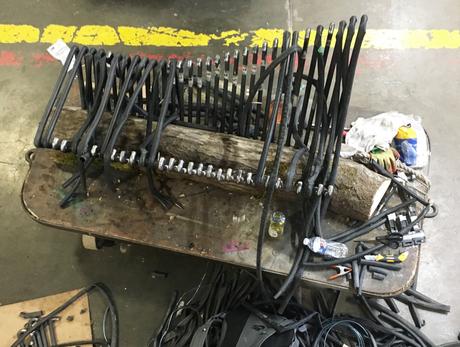 FUNGI le banc recyclé par Akos Huber FUNGI le banc recyclé par Akos Huber