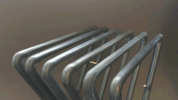 FUNGI le banc recyclé par Akos Huber FUNGI le banc recyclé par Akos Huber