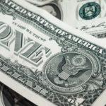 Apple a versé une rémunération record à ses actionnaires billets 150x150 - Apple a versé une rémunération record à ses actionnaires