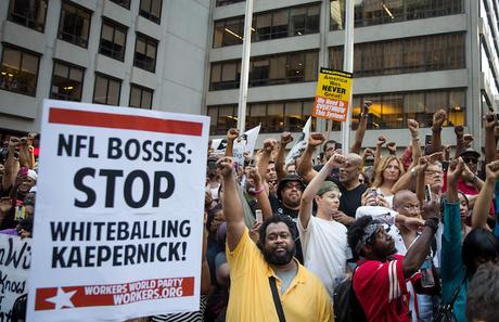 Victoire de Colin Kaepernick, Défaite de la NFL