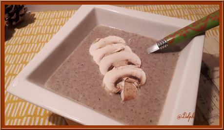 Soupe de champignons au parmesan Soupe de champignons au parmesan