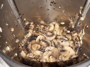 Soupe de champignons au parmesan Cliquer sur les photographies pour les agrandir