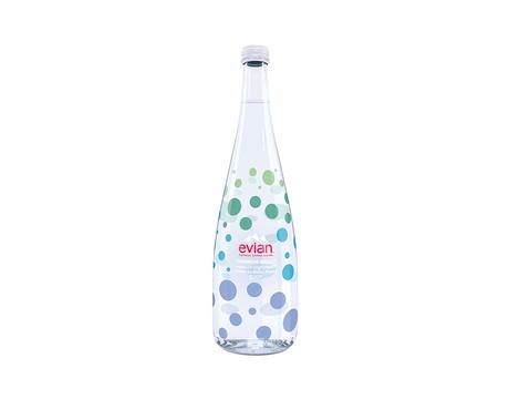 Evian justifie plus en détail sa collaboration avec Virgil Abloh evian abloh