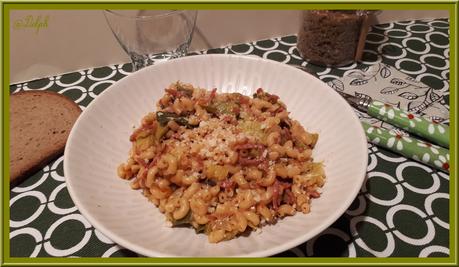 Coquillettes aux poireaux, et jambon râpé fumé au Cookéo Coquillettes aux poireaux, et jambon râpé fumé au Cookéo