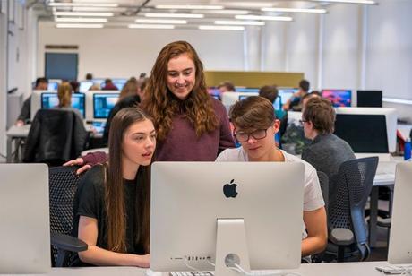 Apple : les cours de code promis aux étudiants français n’ont toujours pas commencé