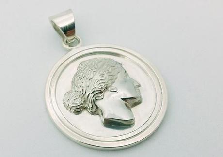 medaille argent fabriquée sur-mesure