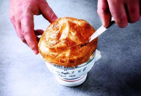 Soupe aux Truffes par Paul Bocuse, de l’Élysée à votre assiette