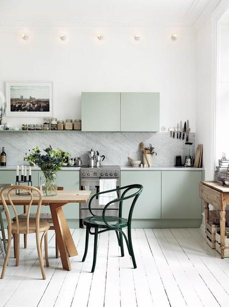 Comment adopter la décoration vert céladon décoration vert céladon cuisine vert menthe marbre blanc bois - blog déco - clem around the corner