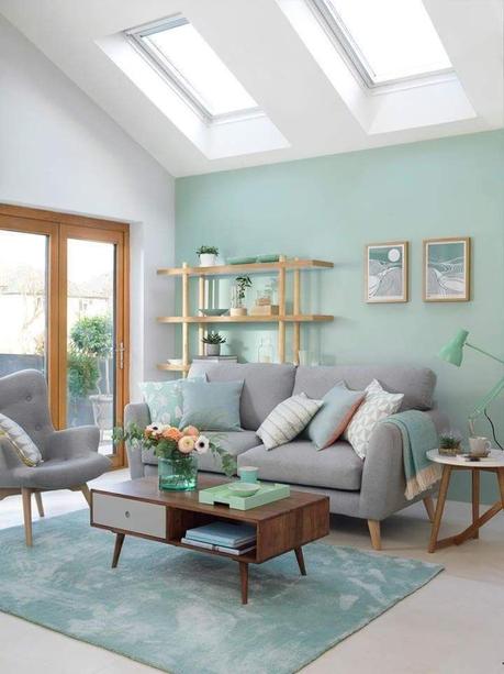 Comment adopter la décoration vert céladon décoration vert céladon salon vert épurée canapé gris table bois - blog déco - clem around the corner