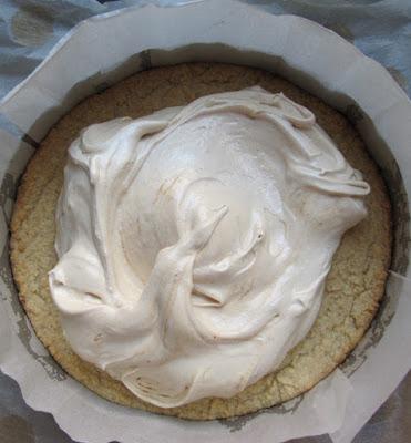 Tarte aux noix meringuée