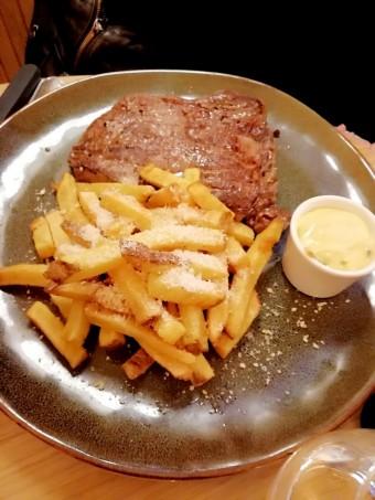 Entrecôte, frites, © Gourmets&co