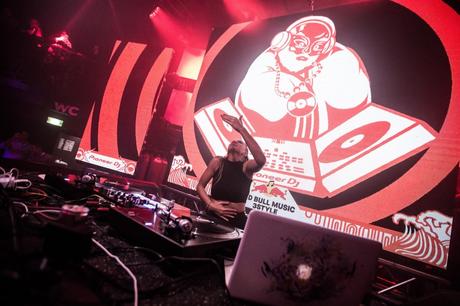 Les djs de Juste Debout nous disent tout sur le djing en battle de danse Les djs de Juste Debout nous disent tout sur le djing en battle de danse