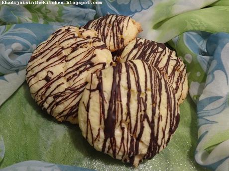 BISCUITS AU CHOCOLAT BLANC ET AU CITRON / WHITE CHOCOLATE LEMON COOKIES / GALLETAS CON CHOCOLATE BLANCO Y LIMÓN / بيسكوي بالشوكولاته البيضاء والليمون