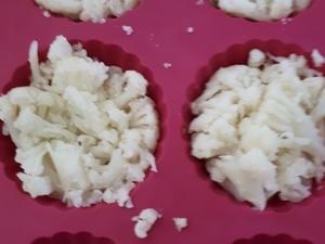 Tartelettes au chou-fleur et Roquefort Cliquer sur les photographies pour les agrandir