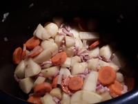 Potée de chou vert et saucisse de Morteau au Cookéo Cliquer sur les photographies pour les agrandir