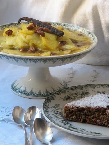 Ananas au sirop vanillé, rhum & raisins secs Ananas au sirop vanillé, rhum & raisins secs