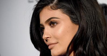 Comment Kylie Jenner est devenue la plus jeune milliardaire autodidacte du monde à 21 ans