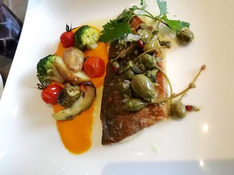 Dorade, sauce capres © Gourmets&co