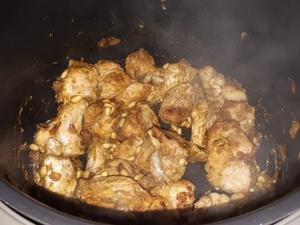 Sauté de Porc à la crème de Pesto avec ou sans Cookéo Cliquer sur les photographies pour les agrandir
