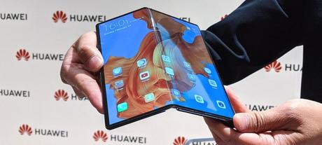 Les téléphones à écran pliable arrivent, prêts à révolutionner un marché maintenant saturé… Les téléphones à écran pliable arrivent, prêts à révolutionner un marché maintenant saturé…