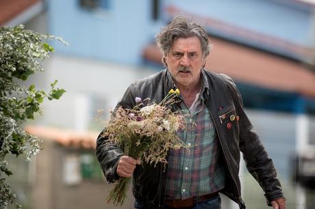 QUI M'AIME ME SUIVE ! Avec Daniel Auteuil, Catherine Frot, Bernard le Coq - Au Cinéma le 20 Mars QUI M'AIME ME SUIVE ! Avec Daniel Auteuil, Catherine Frot, Bernard le Coq - Au Cinéma le 20 Mars