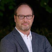 Minuit dans le jardin du manoir de Jean-Christophe Portes