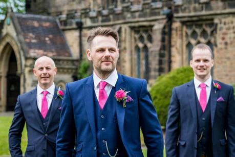 Conseils pour les costumes de mariage – Le marié arrive