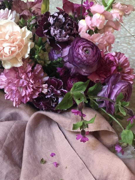 Acheter des fleurs de saison : suivez les conseils de Clémentine Lévy de Peonies Paris