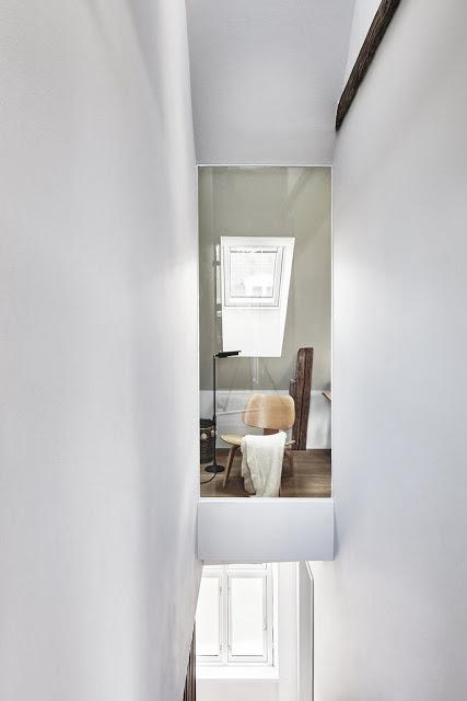 UNE MAISON CONTEMPORAINE... SENSIBLE ! UNE MAISON CONTEMPORAINE... SENSIBLE !