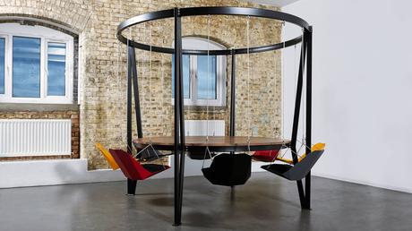 Swing Table: la table de réunion inspirée d’une balançoire