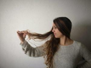 FAQ cheveux secs, gras, cassants, démangeaisons… Réponses par Géraldine de HairSpa – Vitalité capillaire