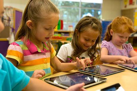 iPad : des élèves de 7 ans regardent du porno en classe, les tablettes retirées de l’école