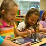ipad eleves 150x150 - iPad : des élèves de 7 ans regardent du porno en classe, les tablettes retirées de l'école