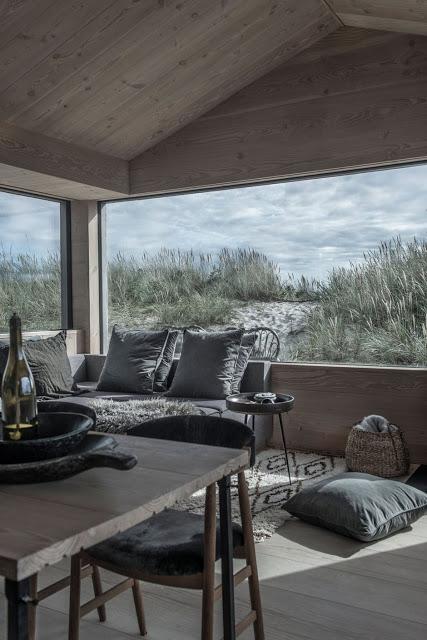 Danemark / Un chalet de 54 m2 dans les dunes /