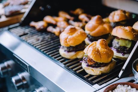 Piscine, BBQ et cours arrière: Un seul endroit, Club Piscine.