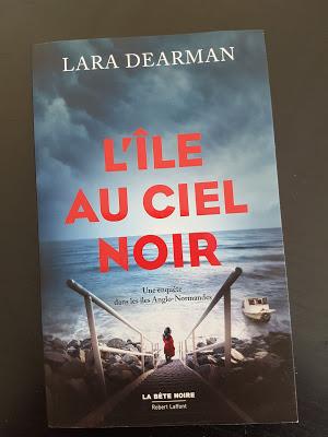 L'île au ciel noir de Lara Dearman
